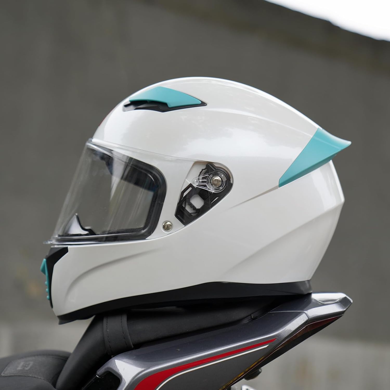 Full Face Motorcycle Helmet