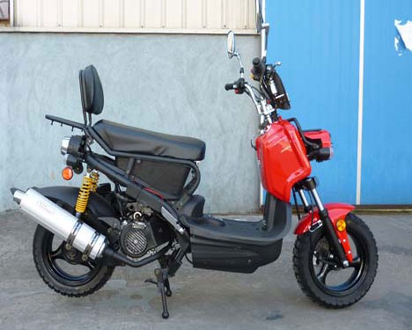 Roketa MC-22Y 150cc Scooter