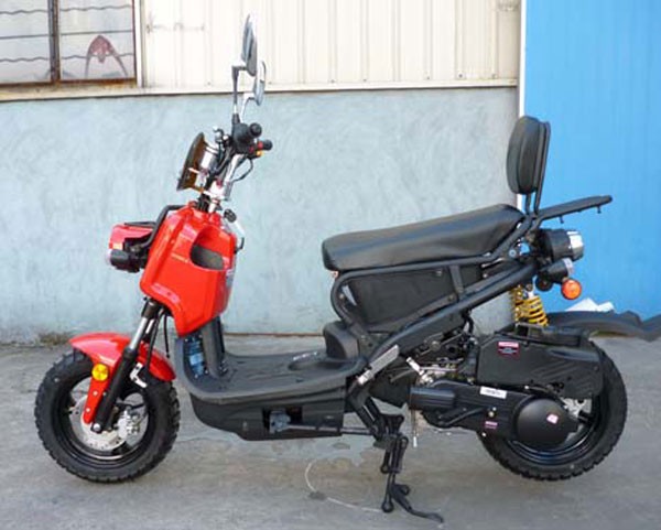 Roketa MC-22Y 150cc Scooter