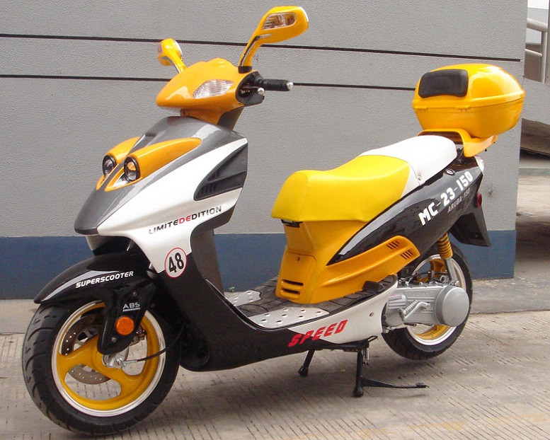 NEW ROKETA MC-23Y SCOOTER