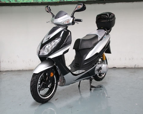 Roketa MC-75Y 150cc Scooter