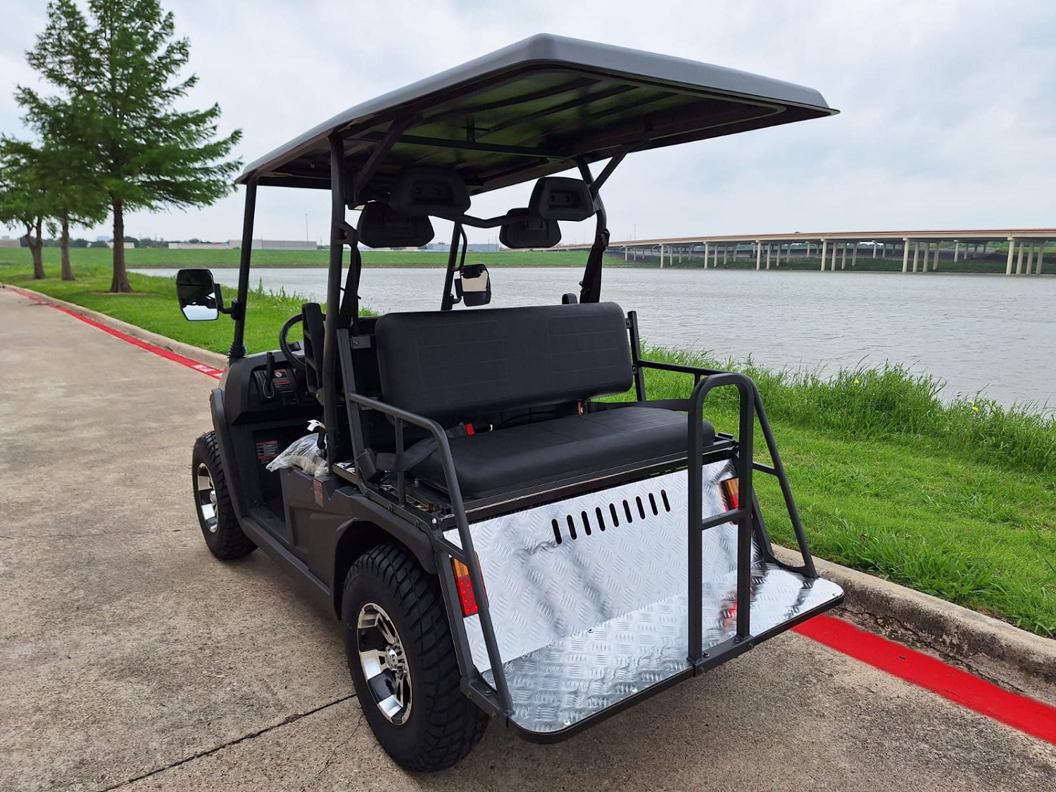 ROVER-ELECTRIC-GOLF-CART