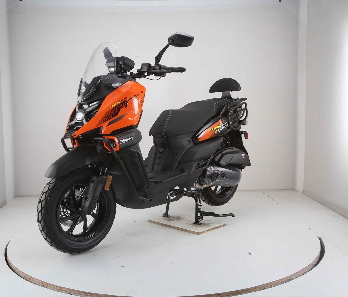 Vitacci Tank Sport 200 EFI Scooter