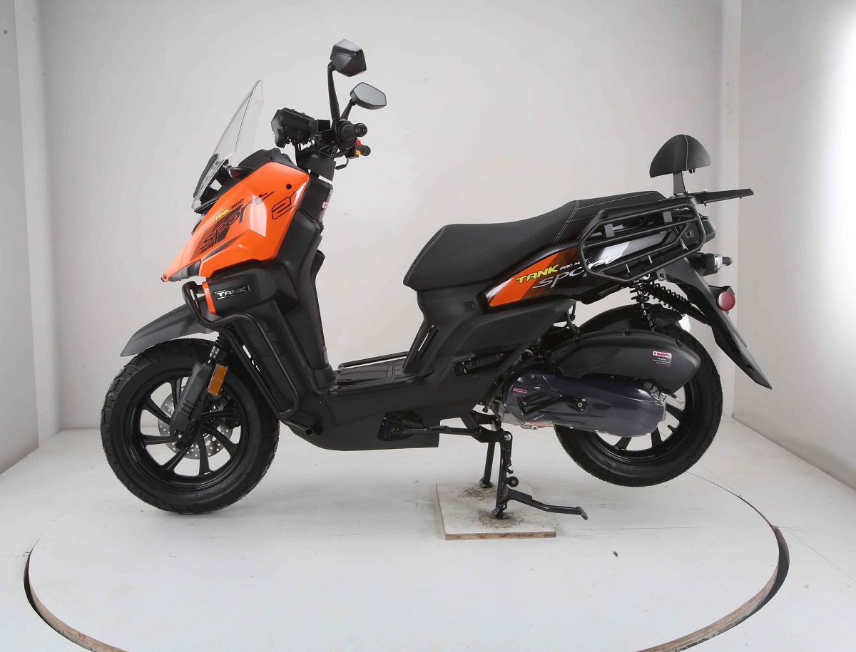 Vitacci Tank Sport 200 EFI Scooter