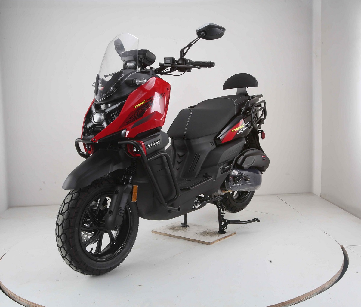 Vitacci Tank Sport 200 EFI Scooter