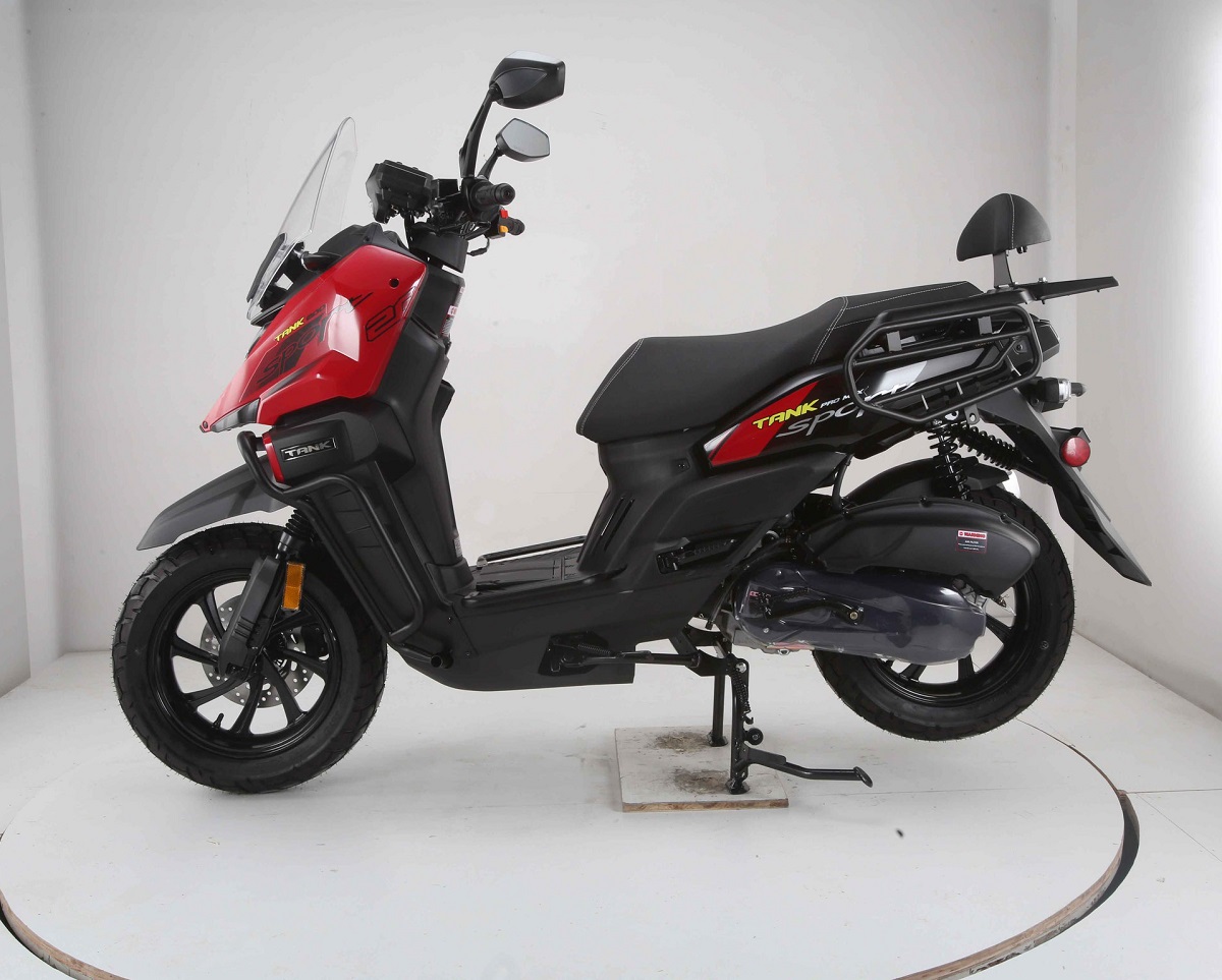 Vitacci Tank Sport 200 EFI Scooter