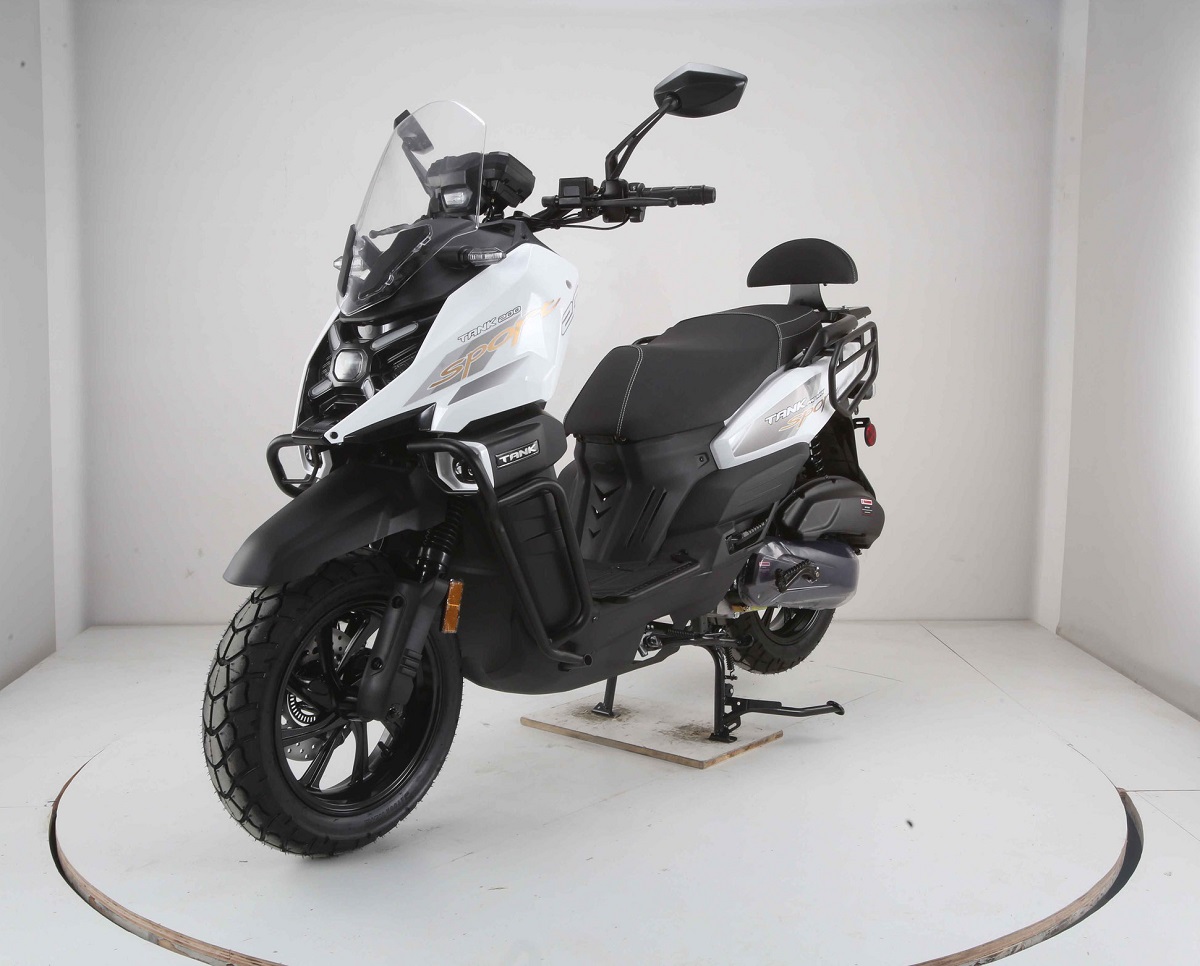 Vitacci Tank Sport 200 EFI Scooter