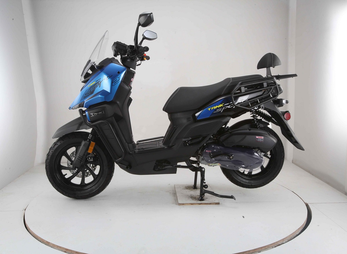 Vitacci Tank Sport 200 EFI Scooter