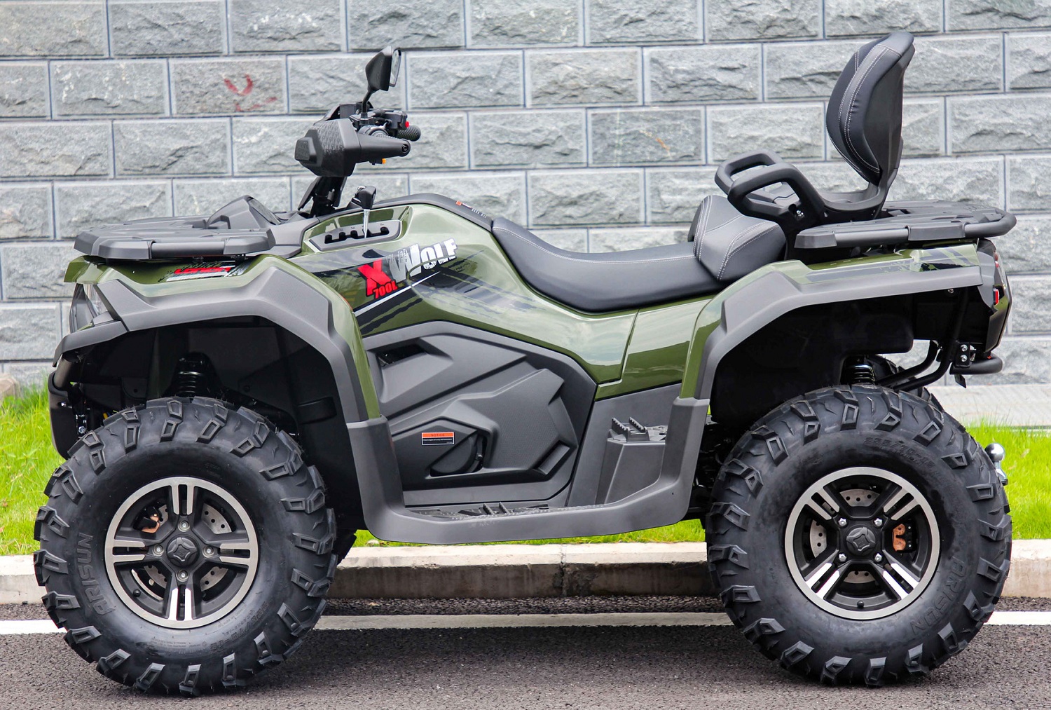 Vitacci Loncin Xwolf 700 EFI Atv