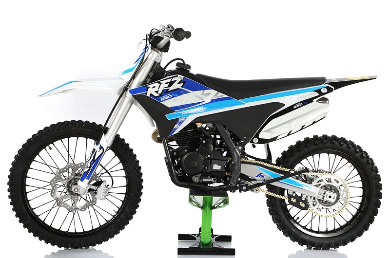 Apollo Thunder 250cc Dirt Bike
