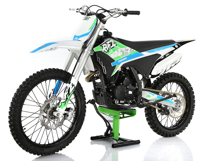 Apollo Thunder 250cc Dirt Bike